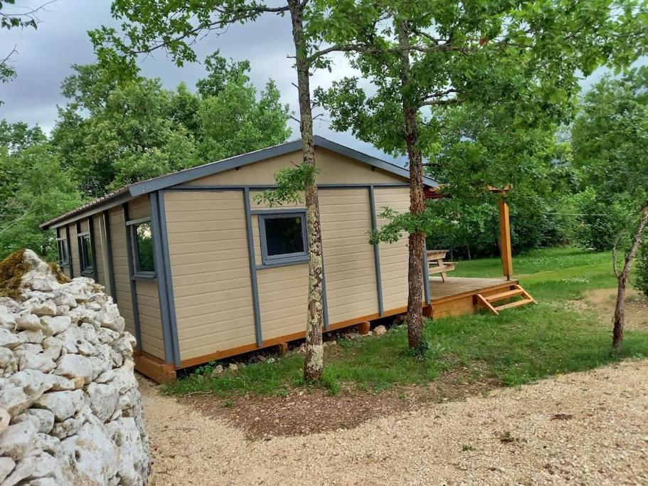 5 Personnes Vallee Du Lot Chalet *